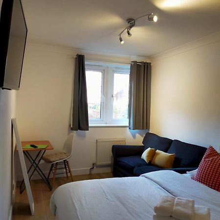 Cobbold Court Share Flat Apartment Londra Exterior foto