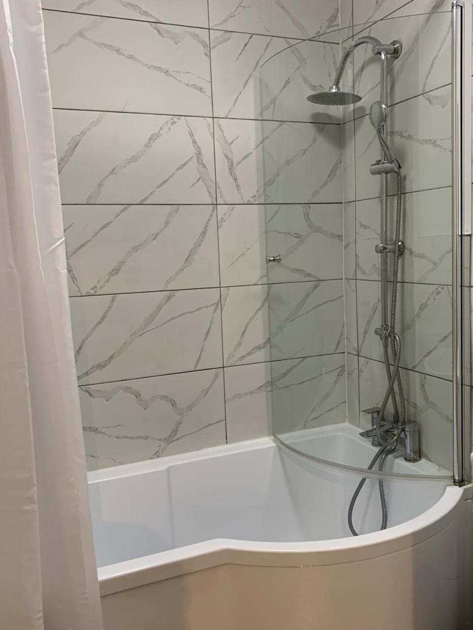 Cobbold Court Share Flat Apartment Londra Exterior foto